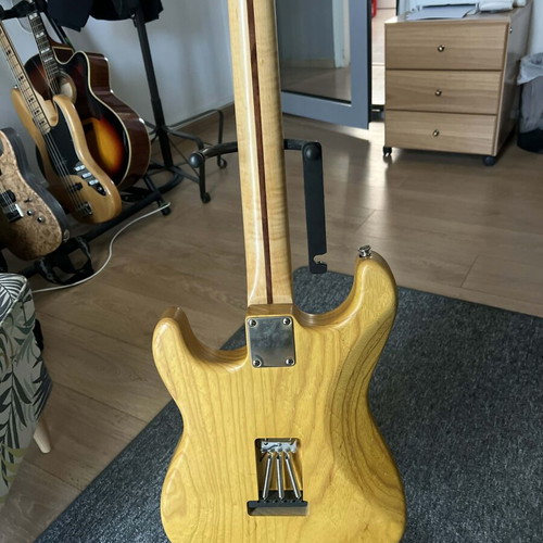 Dukas Custom Stratocaster Harry Hausel HSS guitar like new