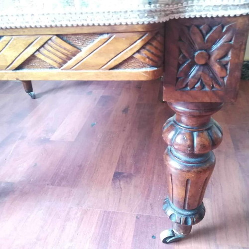 French 1930s sofa used with 2 armchairs, walnut wood
