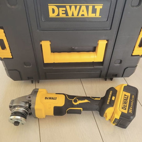 DeWalt 125mm brushless angle grinder with case and 2 batteries