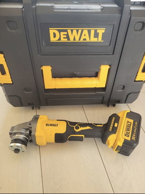 DeWalt 125mm brushless angle grinder with case and 2 batteries