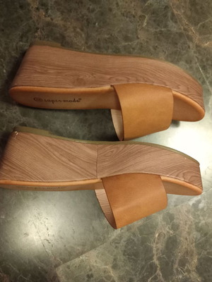 Women's platforms size 38-39