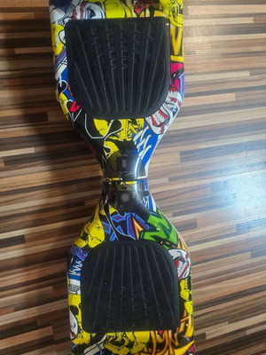 Hoverboard with seat like new, new battery