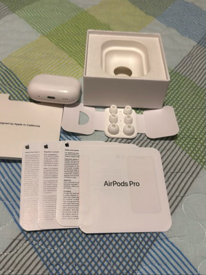 AirPods Pro used for parts or repair