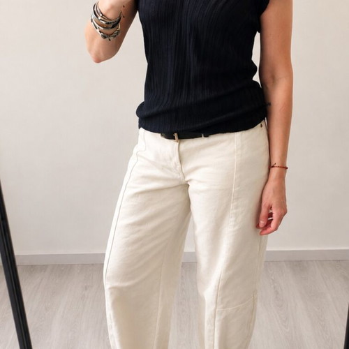 Laurèl sleeveless top by Max Mara, size M, like new, black