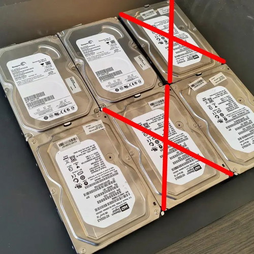 4 mechanical 160GB SATA hard drives, excellent condition