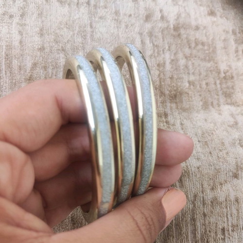 Bracelet set used, 3 round gold plastic with silver glitter