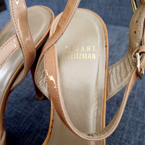 Stuart Weitzman Nude Patent Sandals size 38 like new