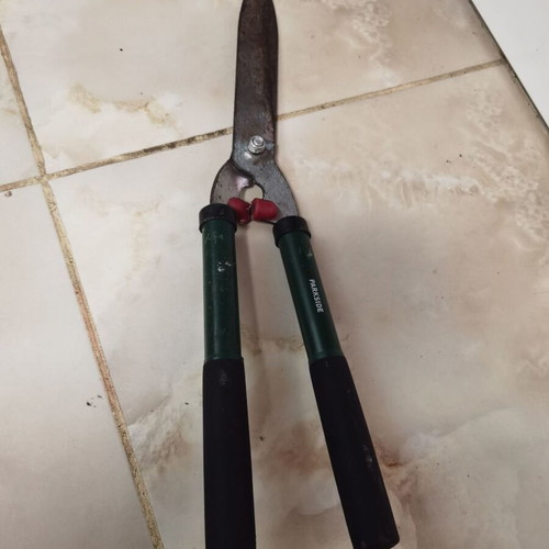 Hedge and Grass Shears used, 50 cm length
