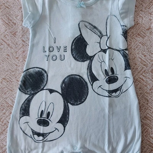 Sinsay baby bodysuits like new, pack of 6, 0-3 months