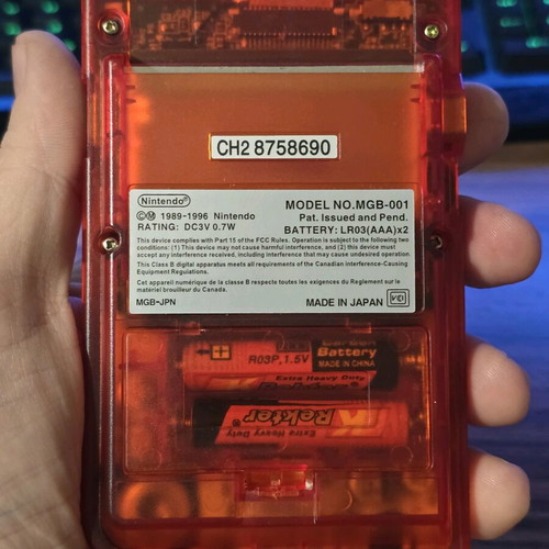 Gameboy Pocket refurbished with IPS screen and new shell