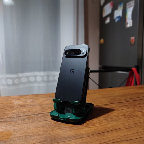Google Pixel 9 Pro smartphone 128GB 16GB RAM with Spigen case