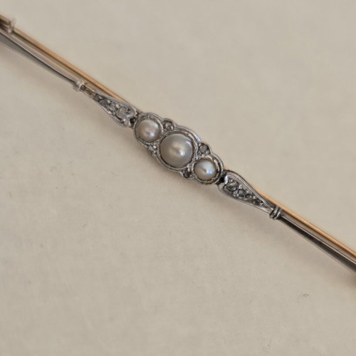 14K gold antique brooch with pearls and small diamonds