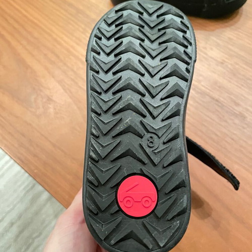 See Kai Run boots size 25 black, new, leather