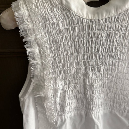 Zara sleeveless poplin top like new, white with lace details