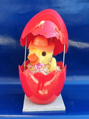 El Greco Easter egg plastic with chick used