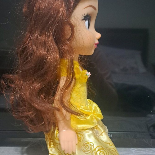 Disney Belle doll like new collectible