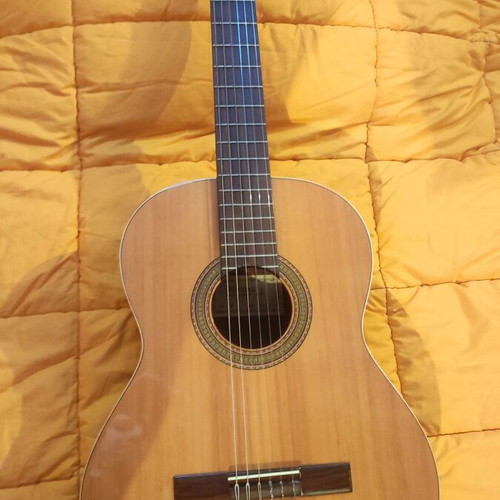 Alhambra 1P Classical Guitar like new, handmade Spanish model