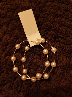 Pearl earrings white with gold new