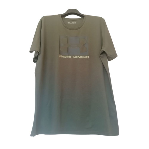 Under Armour athletic shirt XXL like new