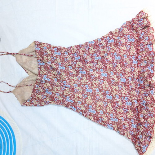 Vintage 90s floral red dress with lace and straps, like new