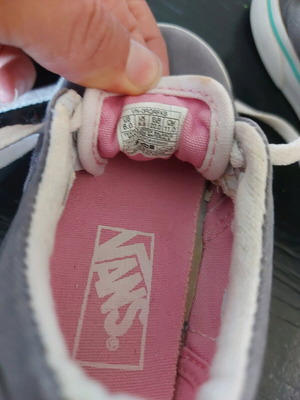 Vans children's shoes used, size 22