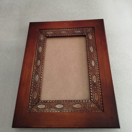 Vintage wooden photo frame used, 23 cm