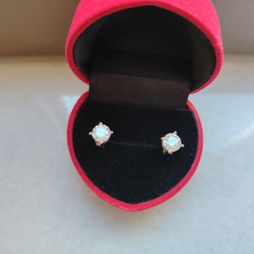 Silver Earrings S925 with 1.6ct Moissanite D Color and GRA Certification new