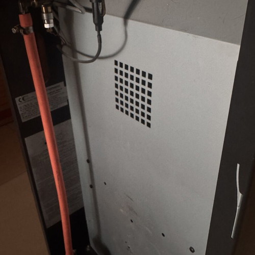 Gas heater like new with two gas bottles