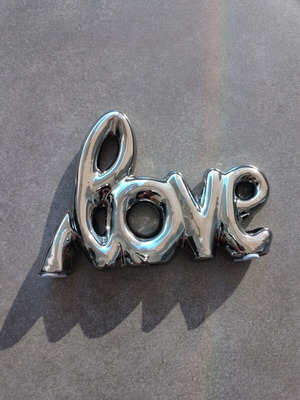 Love Table Decor like new