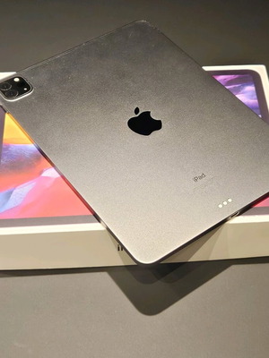 Apple iPad Pro 11" 2020 256GB used