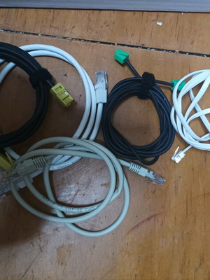 Various cables like new, as shown in photo