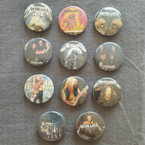 Metallica 90's pin set, 11 pieces, like new
