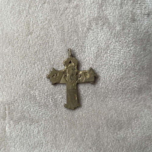 Vintage vowed cross used, small, brass or bronze