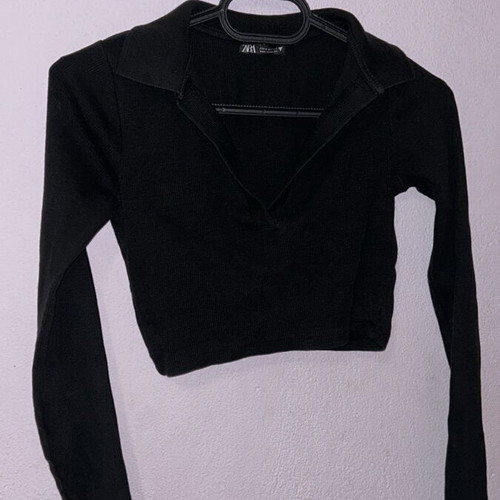 Zara blouse with V black, like new, size S