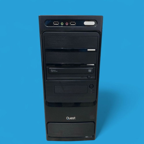 Quest computer like new with Acer 17" monitor and Microsoft mouse