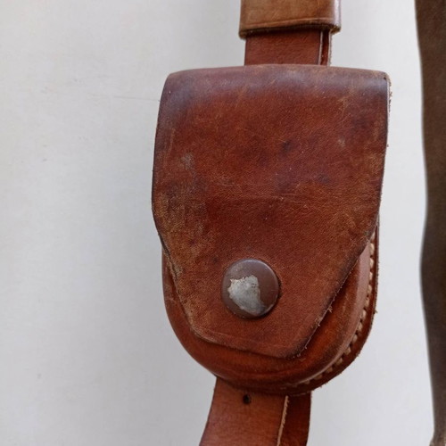 Leather ammo pouch WWII like new (World War II)