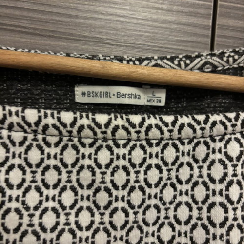 Bershka top crop used, size S, white and gray