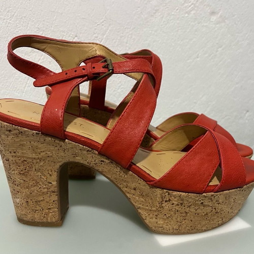 Nine West platforms like new, size 38.5, orange
