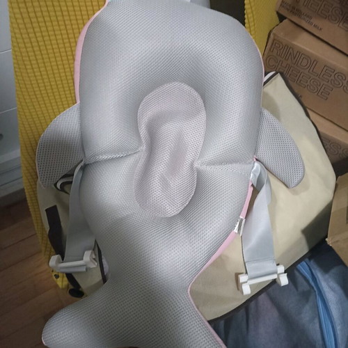Baby pillow for child bathtub like new