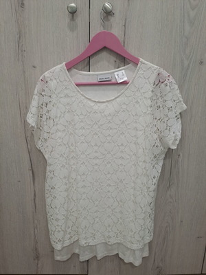 Laura Kent lace blouse like new, size L, white