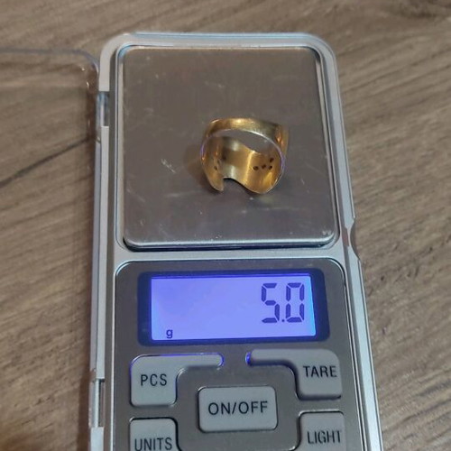 Gold ring 14k slightly used
