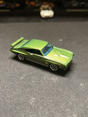 Hot Wheels '70 Pontiac GTO Judge Silver Series like new without packaging