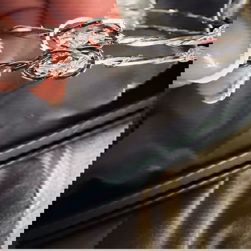 Στέφανα γάμου καινούργια με πλεκτό σχέδιο, χάντρες και χρυσή αλυσίδα