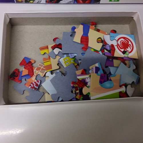 Spider-Man kids games pack with 2 puzzles and 1 board game used