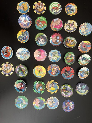 Bayblade spinning tops used, collectible set