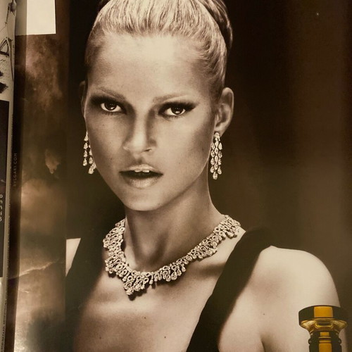 Bazaar 2007 Drew Barrymore magazine used