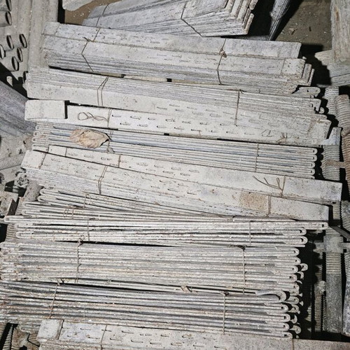 Construction towers used with braces and screws in various heights