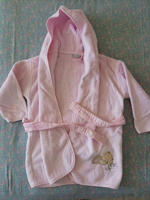 Girls Bathrobe pink, like new, size 4 years