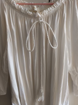 Women's summer white blouse wide fit, new, size Small