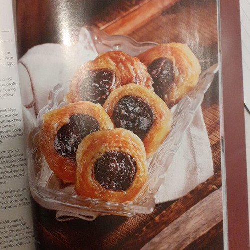 Argyro Bread And Doughs Cookbook like new